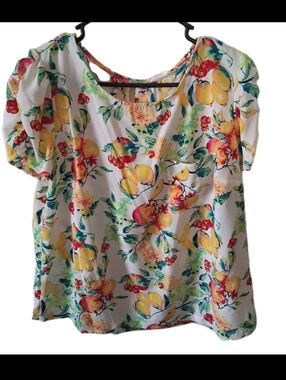 LC Lauren Conrad - Women's Casual Fruit Pattern Lightweight Large Blouse. NWT